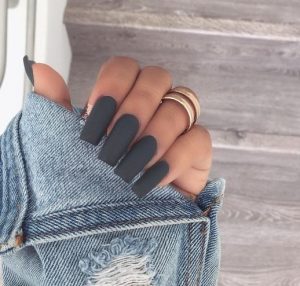 skouro gki matte manicure